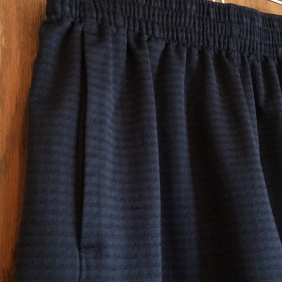 Nike shorts, navy blue, youth size large - Picture 4 of 6